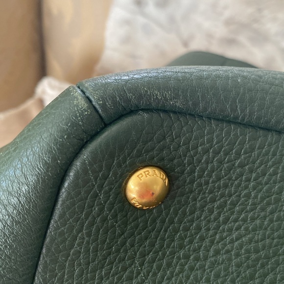 Forest green Prada Vitello Daino Large tote Like New! - Picture 13 of 15